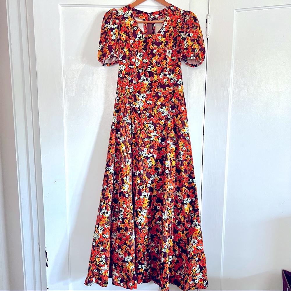 Vintage 1960s Floral Print short sleeves maxi dress